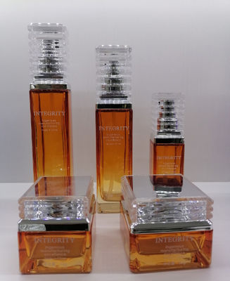 O cosmético de vidro do ODM do tampão acrílico engarrafa Skincare que empacota 30g Amber Lotion Bottles