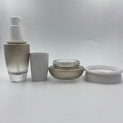 Botelha de loção Botelha cosmética com bomba e tampa Jar de creme Embalagem cosmética OEM