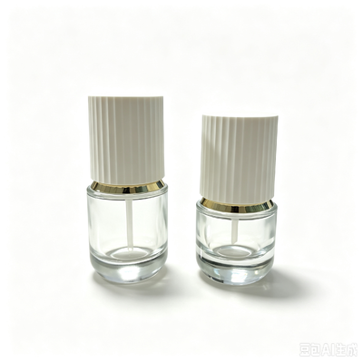 Frasco de vidro transparente com bomba 30ml e 50ml para cosméticos, sérum e loção, com tampa canelada branca e bomba dourada, embalagem para skincare
